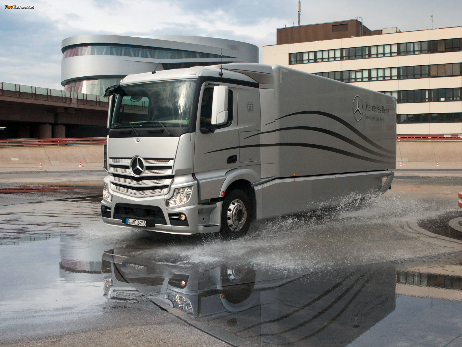 Mercedes-Benz Actros Aerodynamic Truck Concept 2012 images (1600 x 1200)
