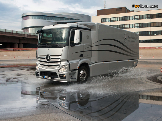 Mercedes-Benz Actros Aerodynamic Truck Concept 2012 images (640 x 480)