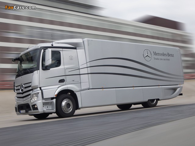 Mercedes-Benz Actros Aerodynamic Truck Concept 2012 photos (640 x 480)