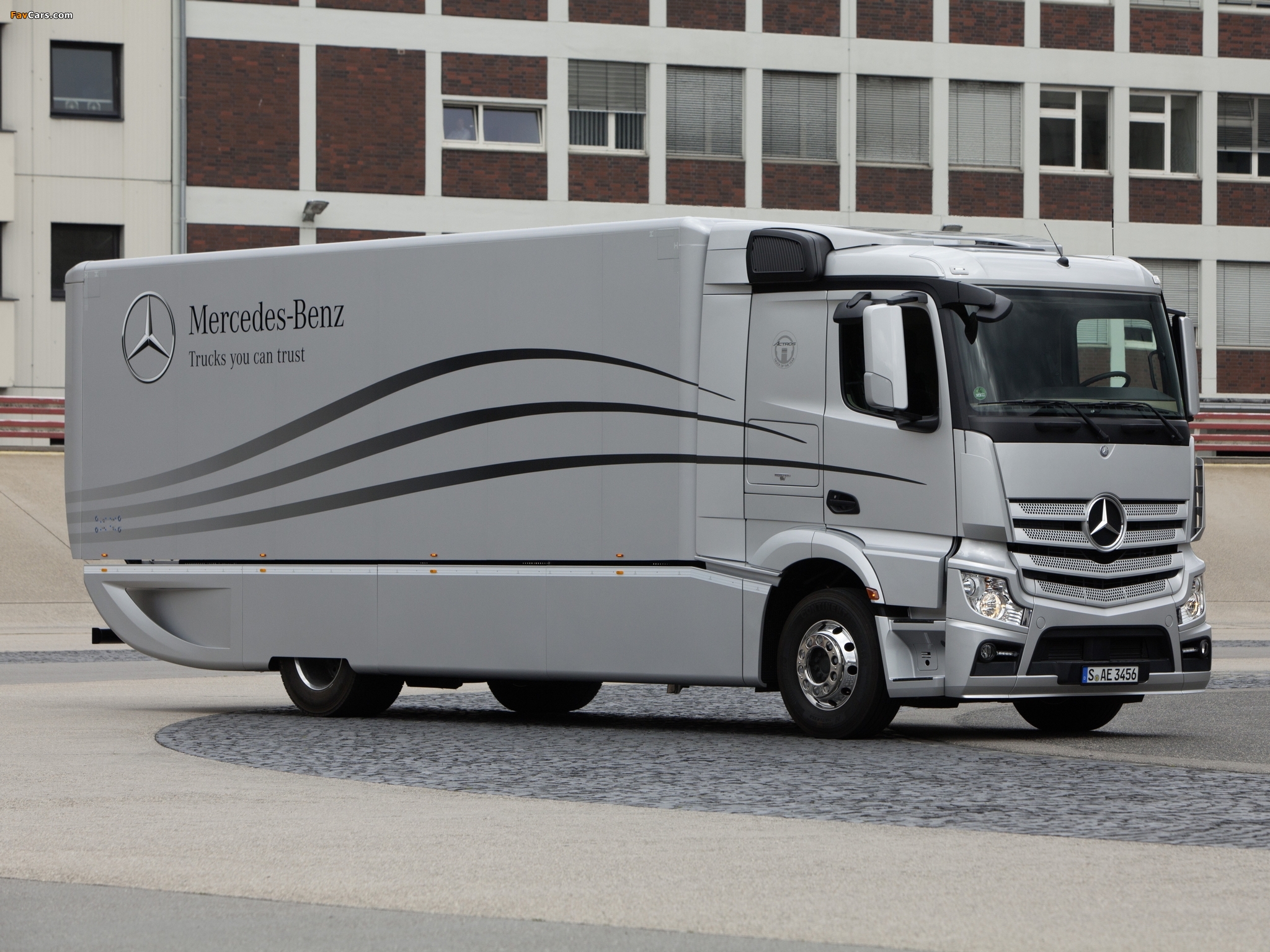 Mercedes-Benz Actros Aerodynamic Truck Concept 2012 pictures (2048 x 1536)