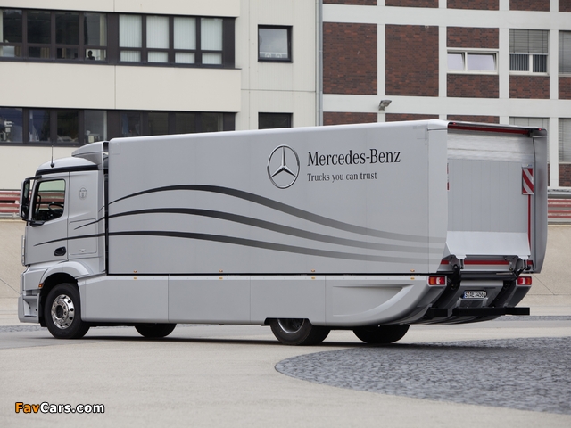 Mercedes-Benz Actros Aerodynamic Truck Concept 2012 wallpapers (640 x 480)