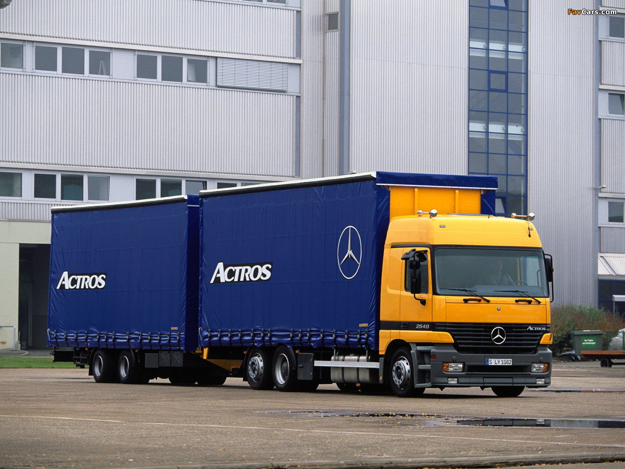 Photos of Mercedes-Benz Actros 2540 (MP1) 1997–2002 (1280 x 960)