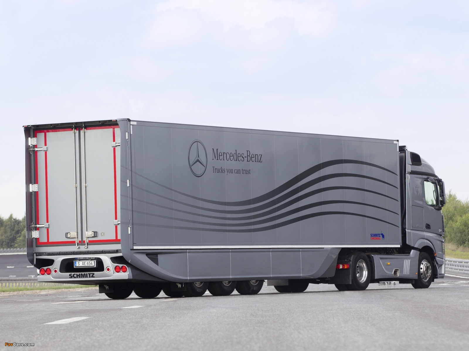 Photos of Mercedes-Benz Actros Aerodynamic Trailer Concept (MP4) 2012 (1600 x 1200)