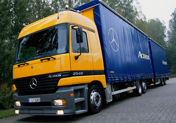Pictures of Mercedes-Benz Actros 2540 (MP1) 1997–2002