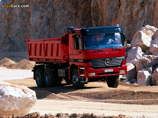 Pictures of Mercedes-Benz Actros 3340 (MP1) 1997–2002 (640 x 480)