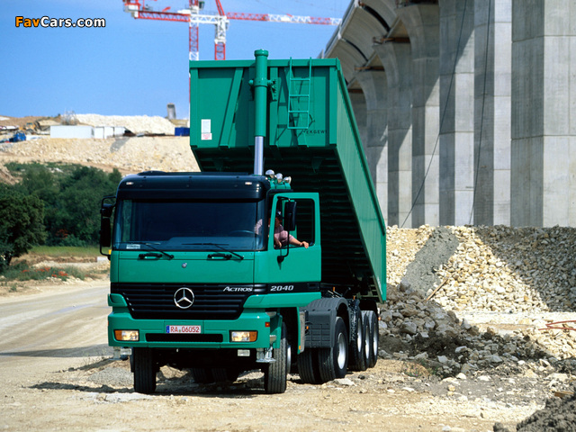 Pictures of Mercedes-Benz Actros 2040 (MP1) 1997–2002 (640 x 480)