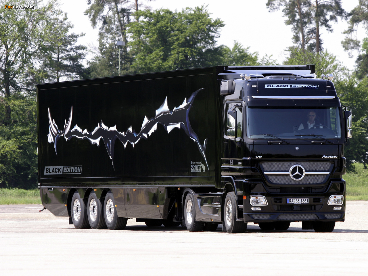 Pictures of Mercedes-Benz Actros 1861 LS Black Edition (MP2) 2004 (1280 x 960)