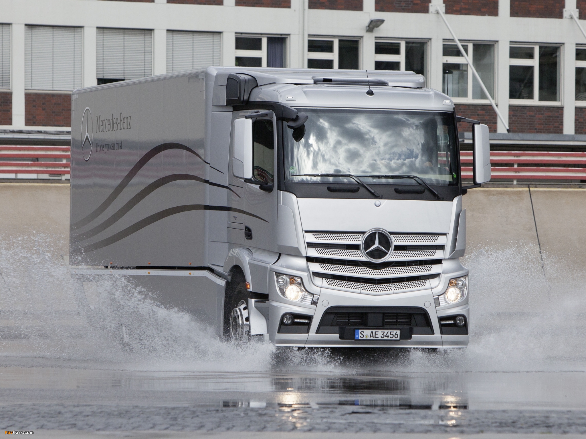 Pictures of Mercedes-Benz Actros Aerodynamic Truck Concept 2012 (2048 x 1536)