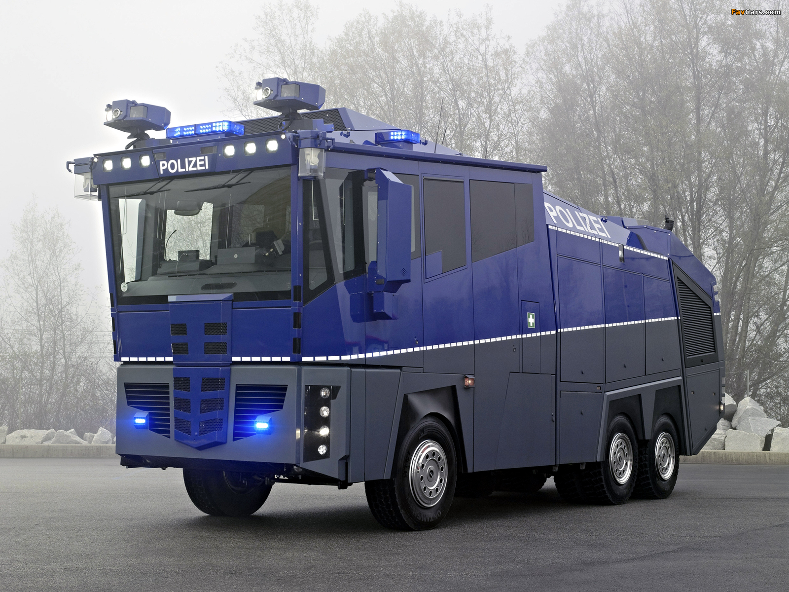 Pictures of Mercedes-Benz Actros 3341 6x6 Water Cannon 10000 (MP3) 2009–11 (1600 x 1200)