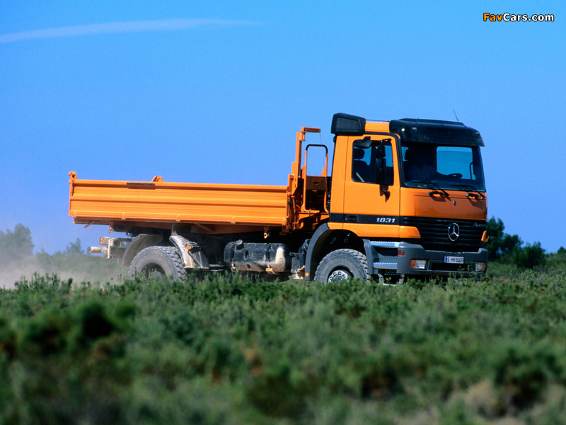 Mercedes-Benz Actros 1831 (MP1) 1997–2002 wallpapers (800 x 600)