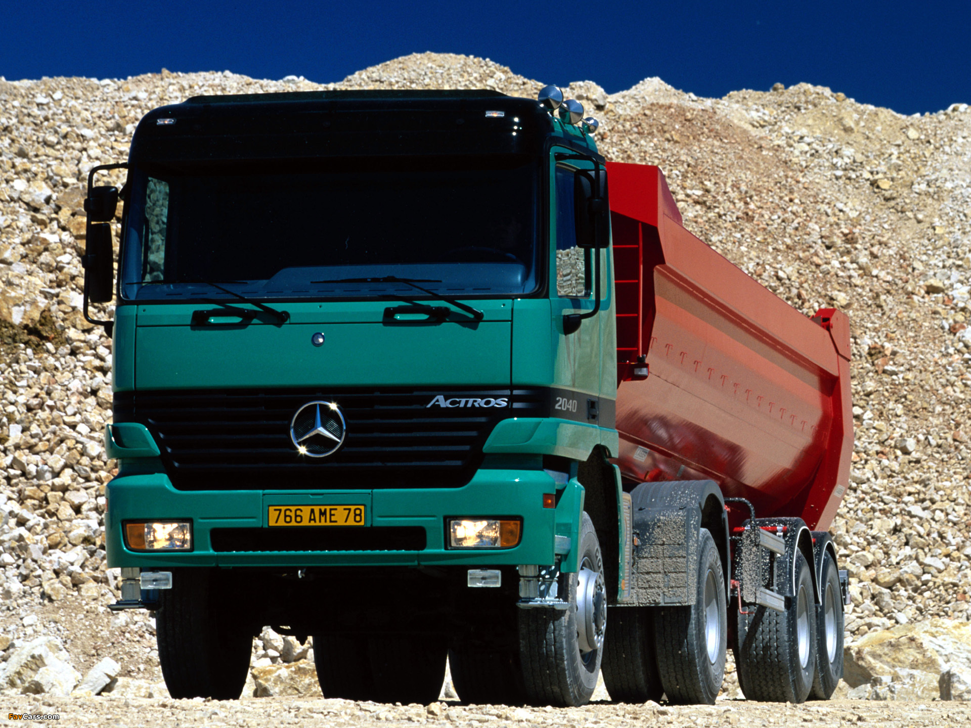 Mercedes-Benz Actros 2040 (MP1) 1997–2002 wallpapers (1920 x 1440)