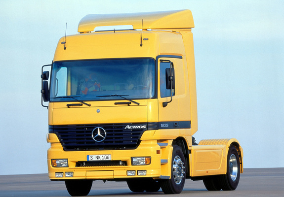 Mercedes-Benz Actros 1835 (MP1) 1997–2002 wallpapers