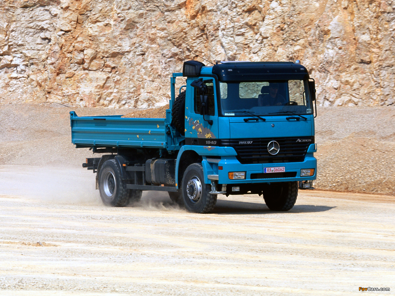 Mercedes-Benz Actros 1840 (MP1) 1997–2002 wallpapers (1280 x 960)