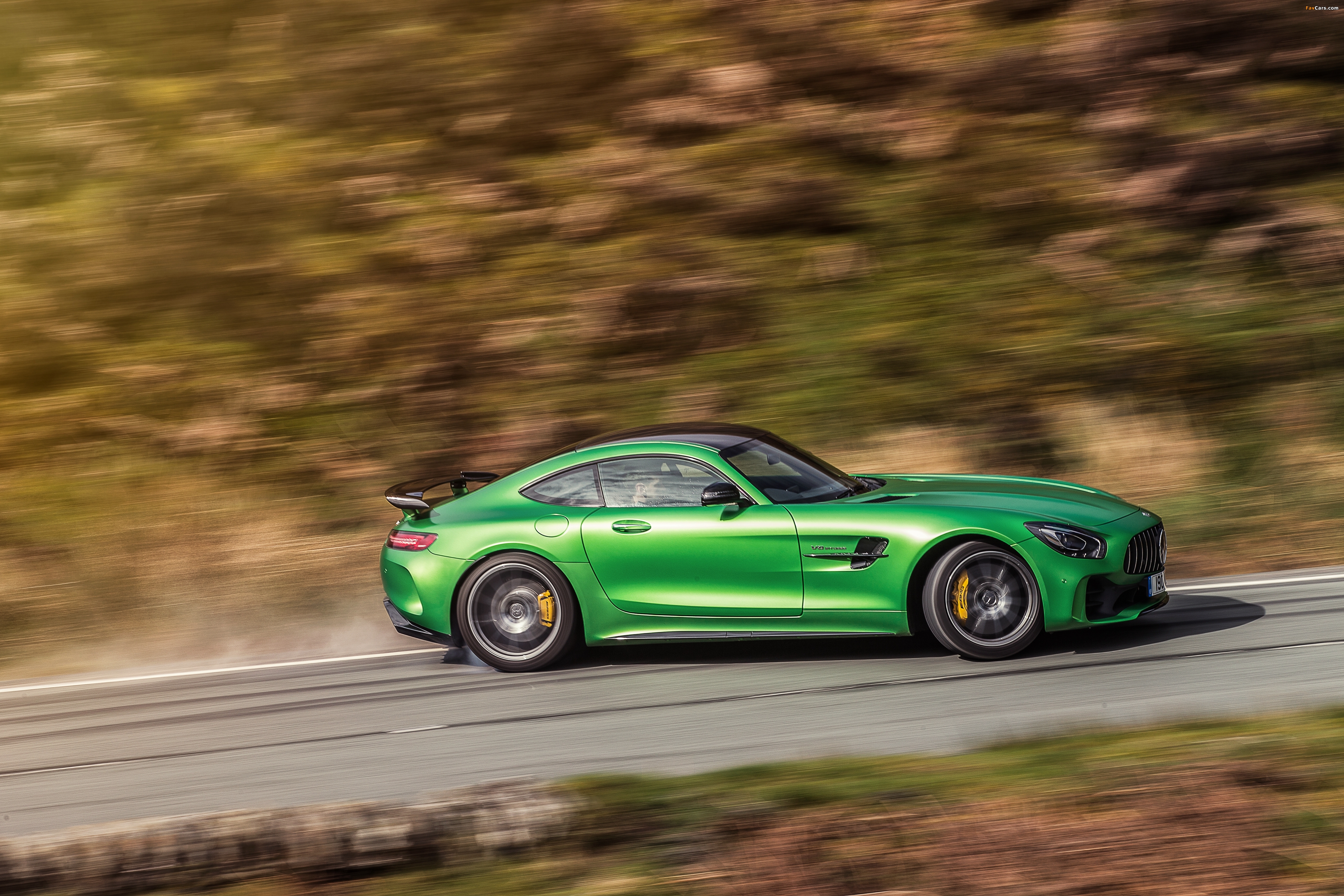 Mercedes-AMG GT R UK-spec (C190) 2017 photos (4096 x 2731)