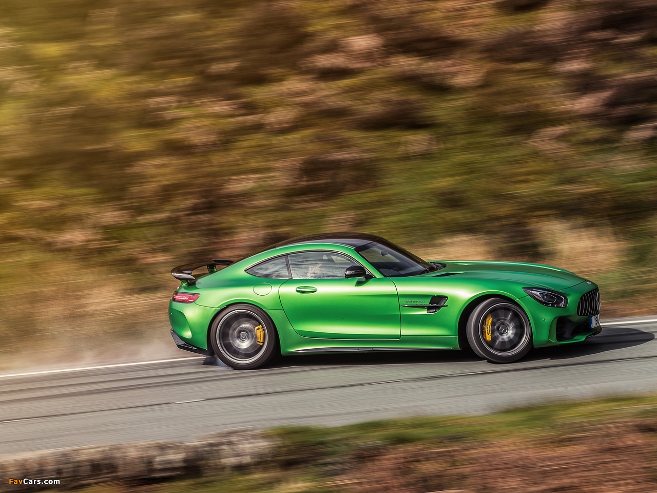 Mercedes-AMG GT R UK-spec (C190) 2017 photos (1280 x 960)