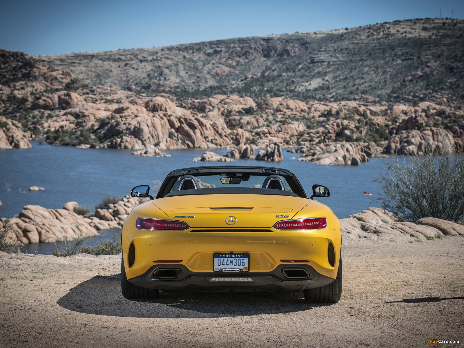 Photos of Mercedes-AMG GT C Roadster (R190) 2016 (1600 x 1200)