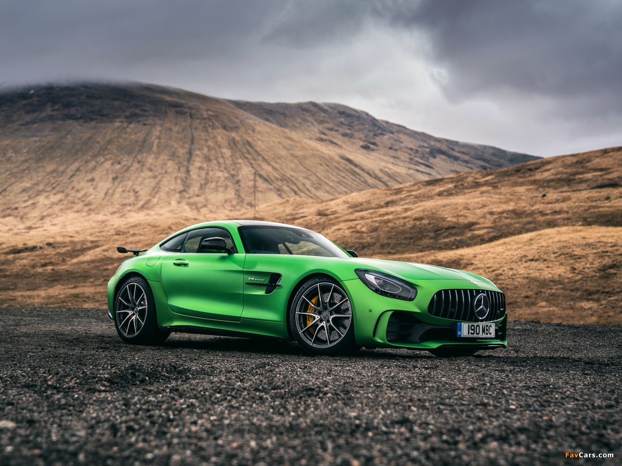 Photos of Mercedes-AMG GT R UK-spec (C190) 2017 (1280 x 960)