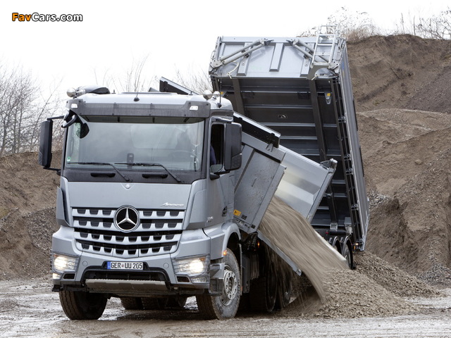 Mercedes-Benz Arocs 3348 2013 pictures (640 x 480)