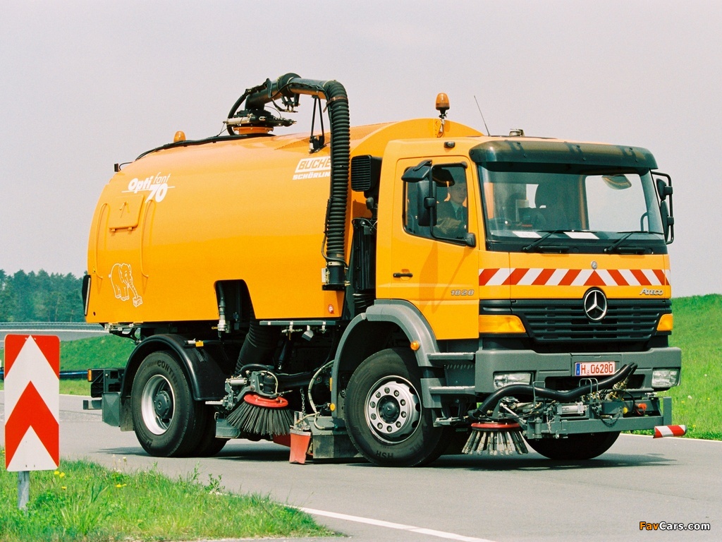 Mercedes-Benz Atego 1828 Road Service 1998–2005 images (1024 x 768)