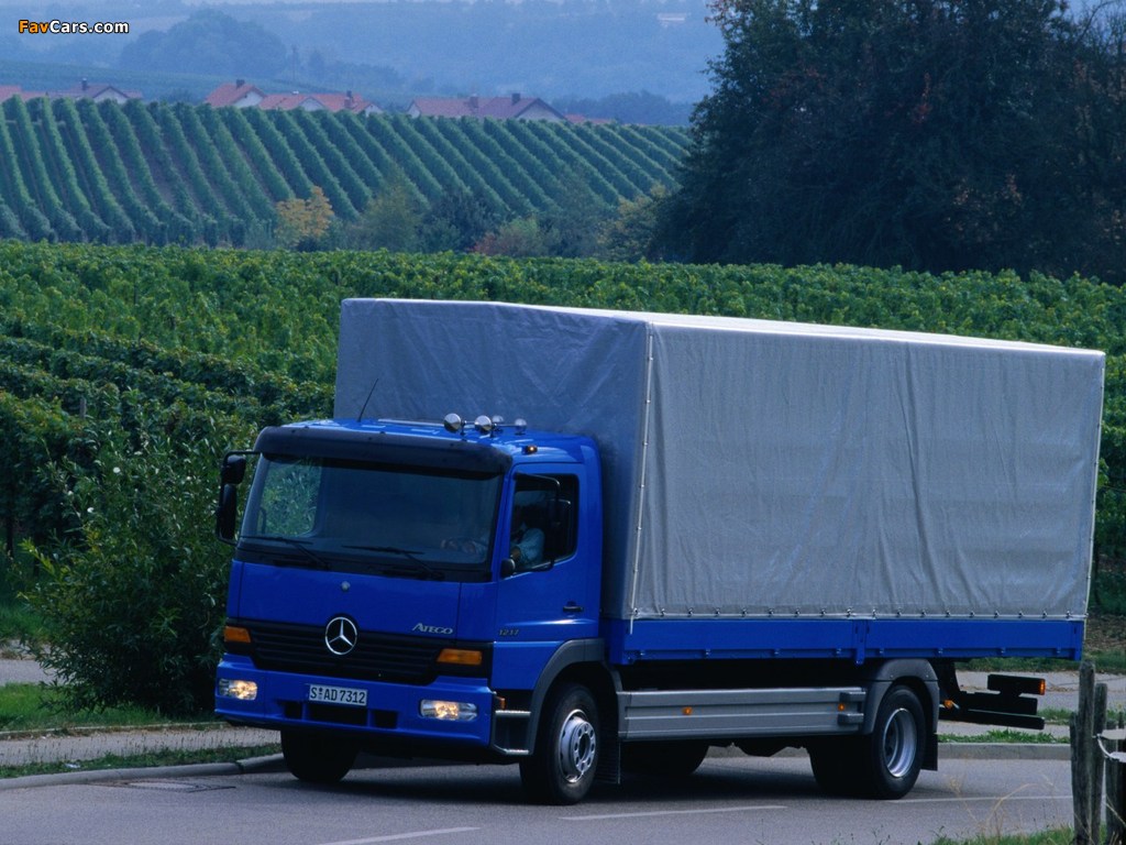 Mercedes-Benz Atego 1217 1998–2005 images (1024 x 768)