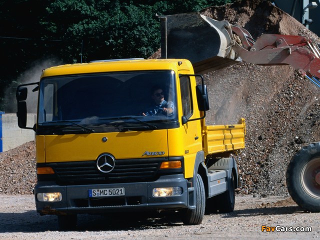 Mercedes-Benz Atego 823 1998–2005 photos (640 x 480)