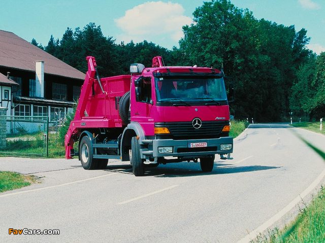 Mercedes-Benz Atego 1823 1998–2005 photos (640 x 480)