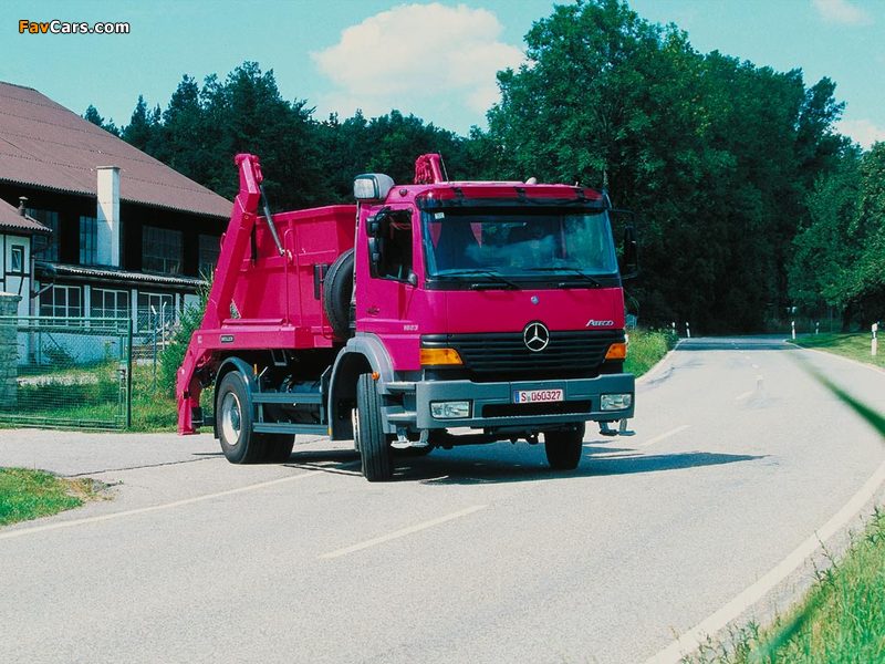 Mercedes-Benz Atego 1823 1998–2005 photos (800 x 600)