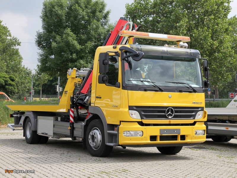 Mercedes-Benz Atego 1324 Tow Truck 2005–13 images (800 x 600)
