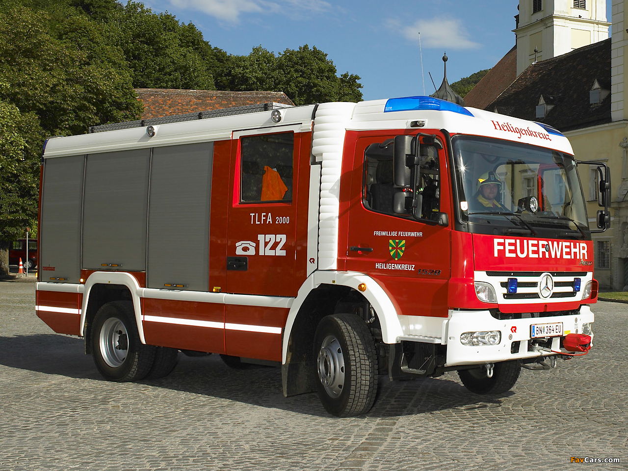 Rosenbauer Mercedes-Benz Atego 1528 AT TLFA-2000 2005–13 photos (1280 x 960)