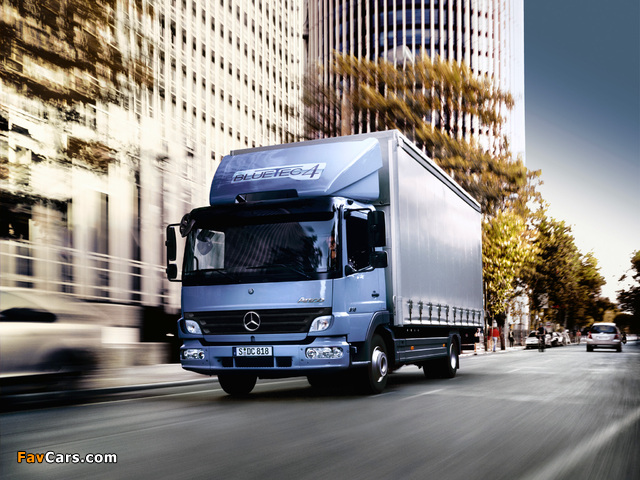 Mercedes-Benz Atego 818 2005 pictures (640 x 480)
