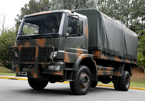 Mercedes-Benz Atego 1725 4x4 Military Truck 2005–11 pictures