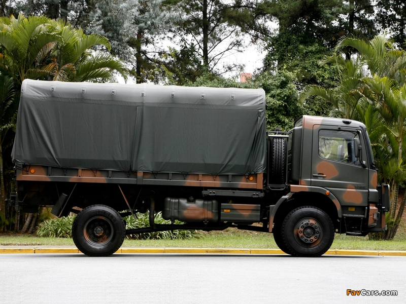 Mercedes-Benz Atego 1725 4x4 Military Truck 2005–11 wallpapers (800 x 600)