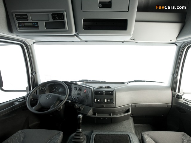 Pictures of Mercedes-Benz Atego 2426 2011 (640 x 480)