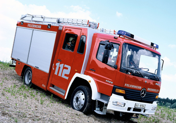 Mercedes-Benz Atego 1325 Feuerwehr by Metz 1998–2005 wallpapers