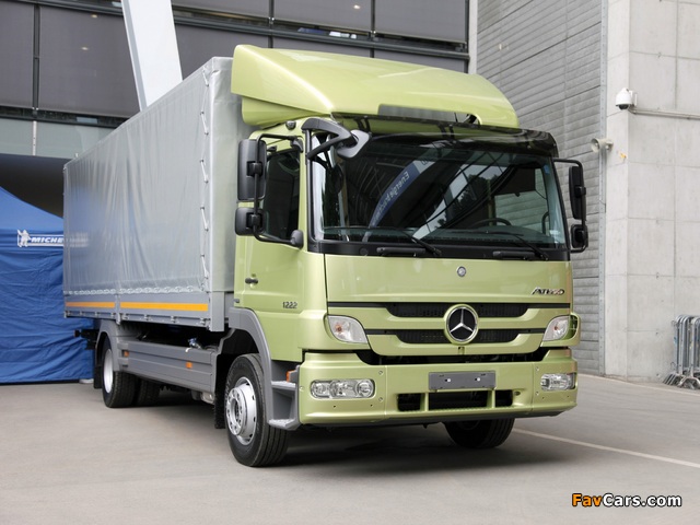 Mercedes-Benz Atego 1222 BlueTec 2010–13 wallpapers (640 x 480)