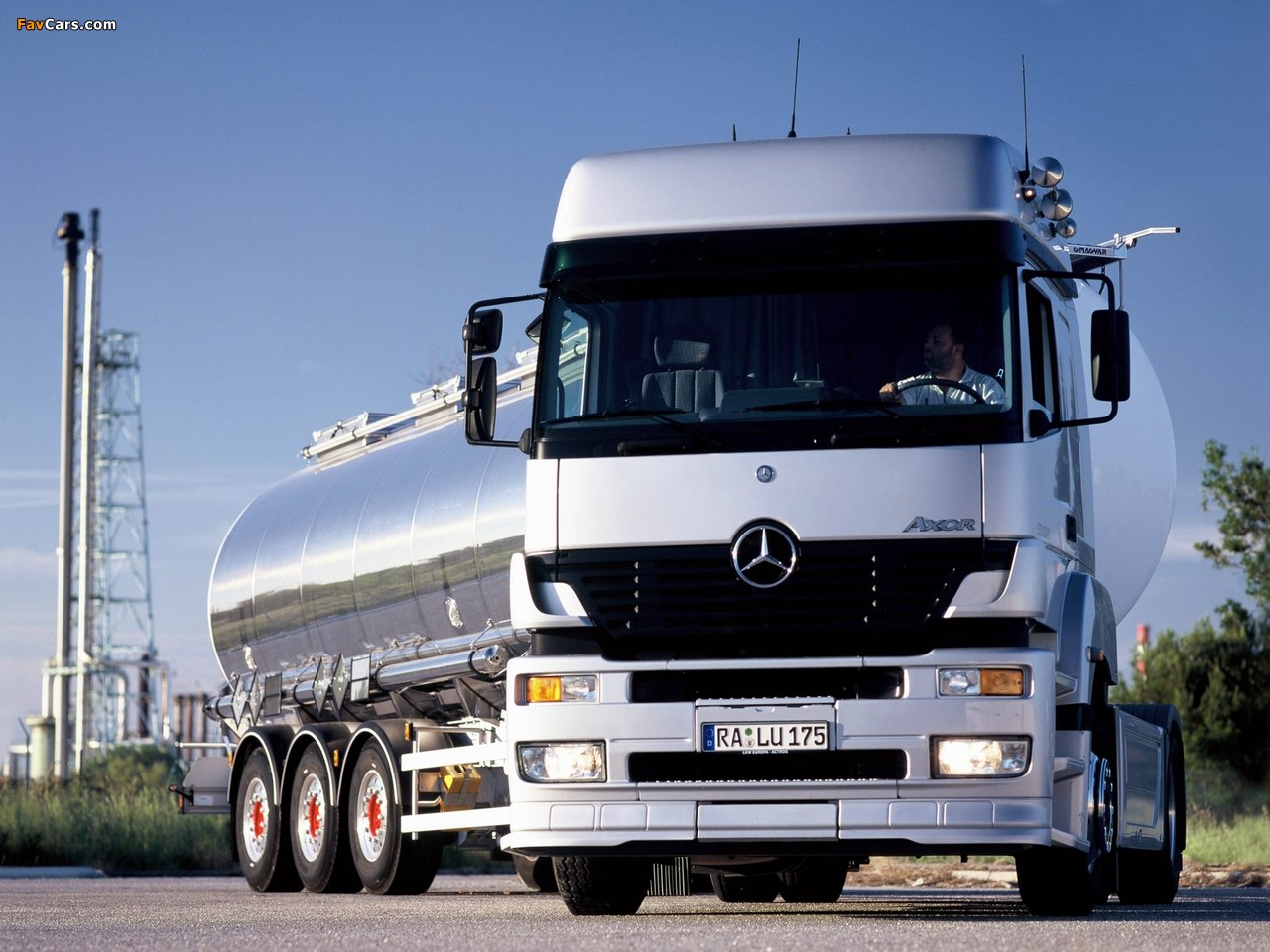 Mercedes-Benz Axor 1843 2001–05 images (1280 x 960)