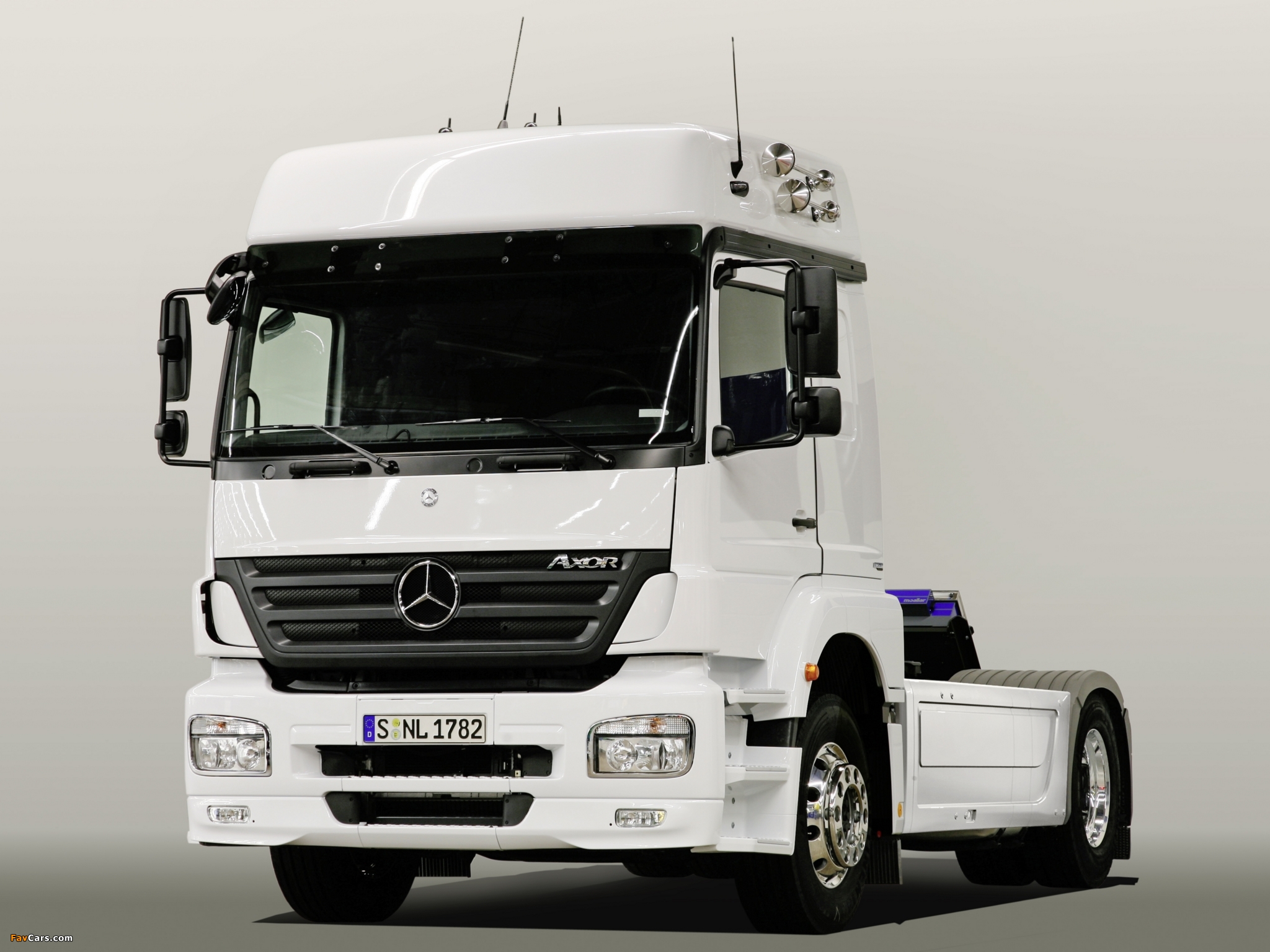 Pictures of Mercedes-Benz Axor (2048 x 1536)