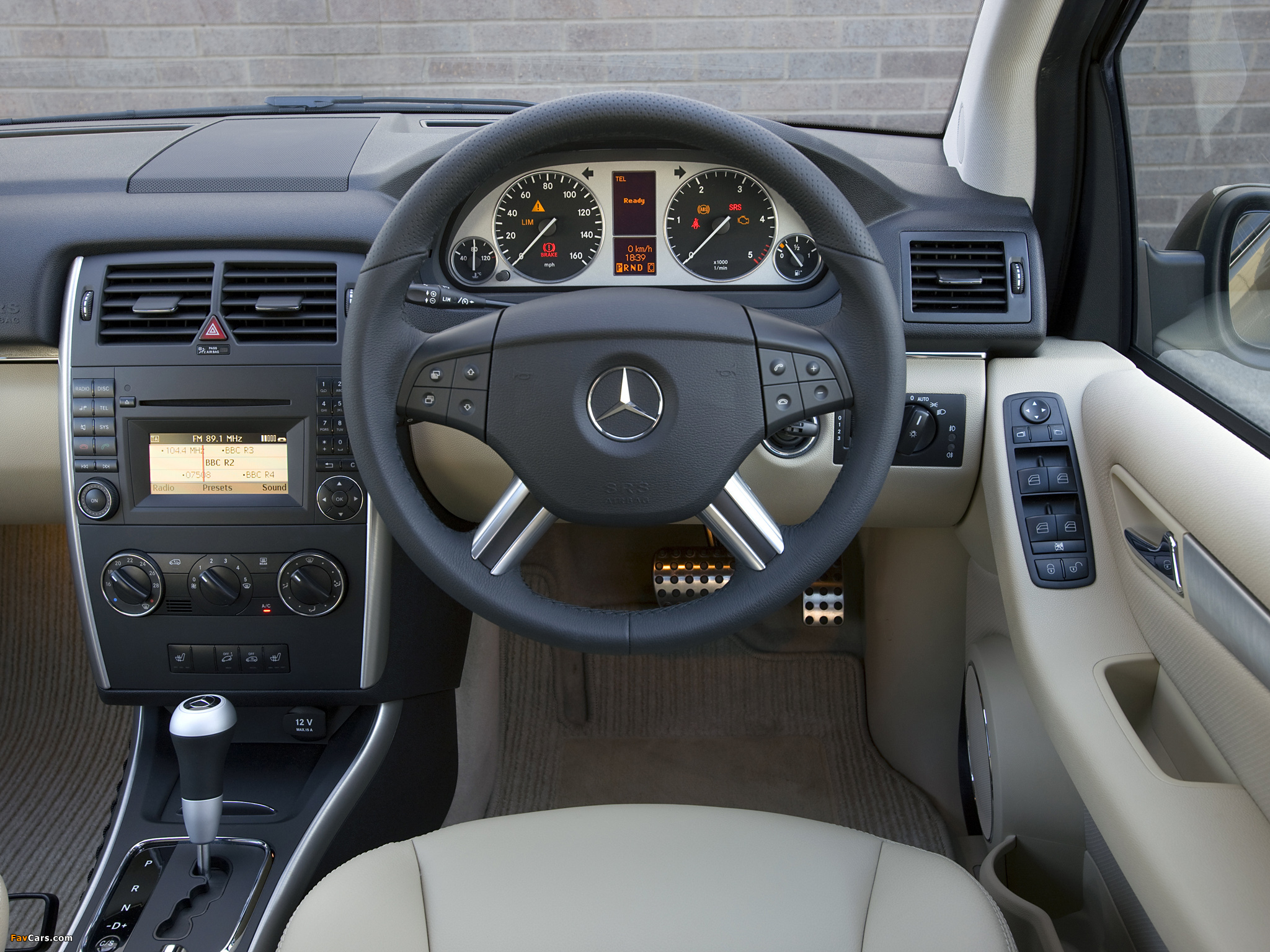 Images of Mercedes-Benz B-Klasse UK-spec (W245) 2008–11 (2048 x 1536)