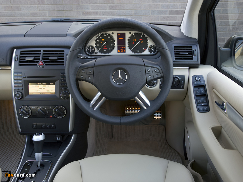Images of Mercedes-Benz B-Klasse UK-spec (W245) 2008–11 (800 x 600)