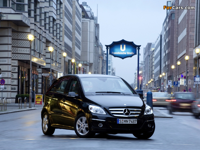 Images of Mercedes-Benz B 200 CDI (W245) 2008–11 (640 x 480)