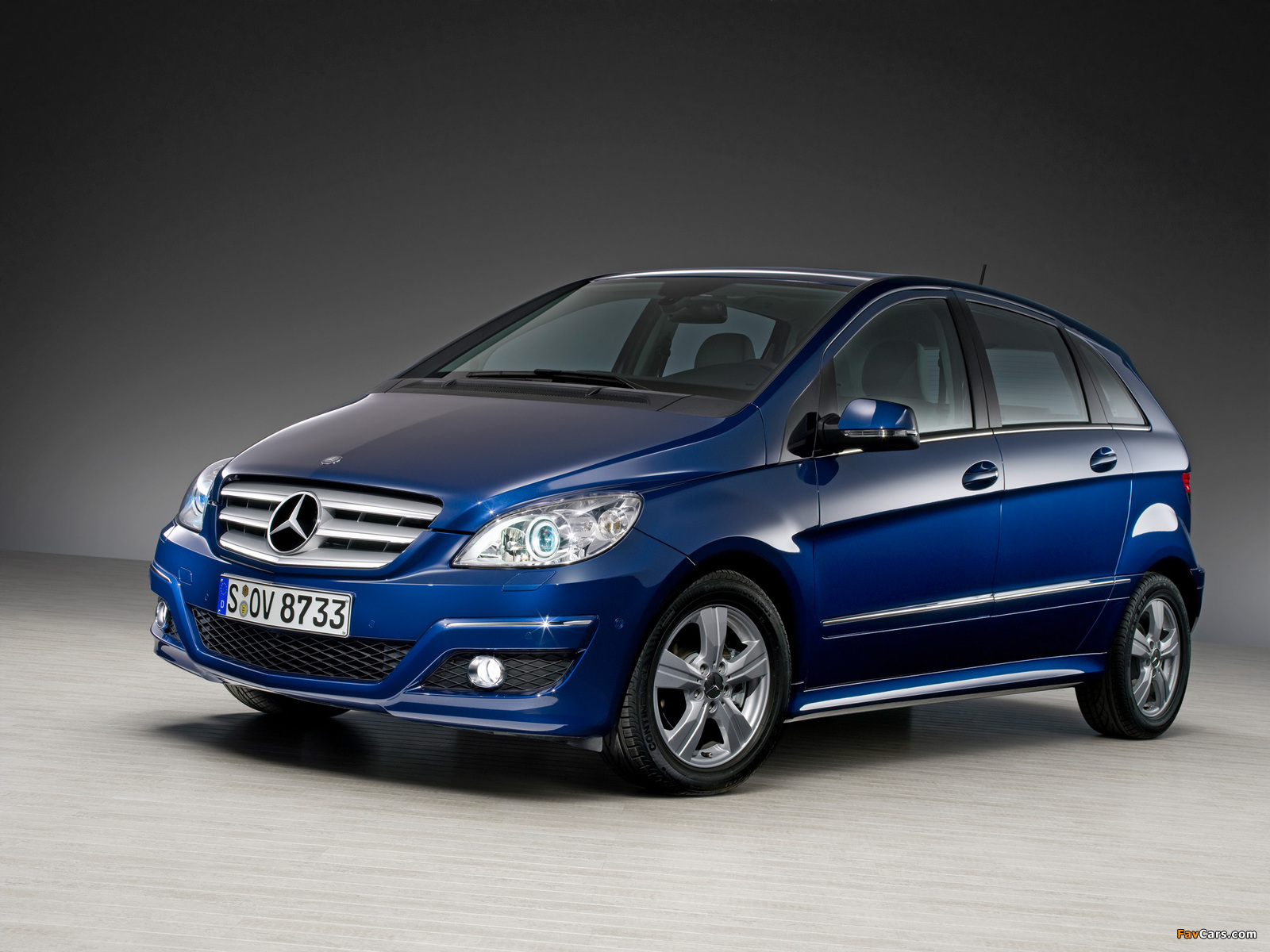 Images of Mercedes-Benz B 170 NGT (W245) 2008–11 (1600 x 1200)