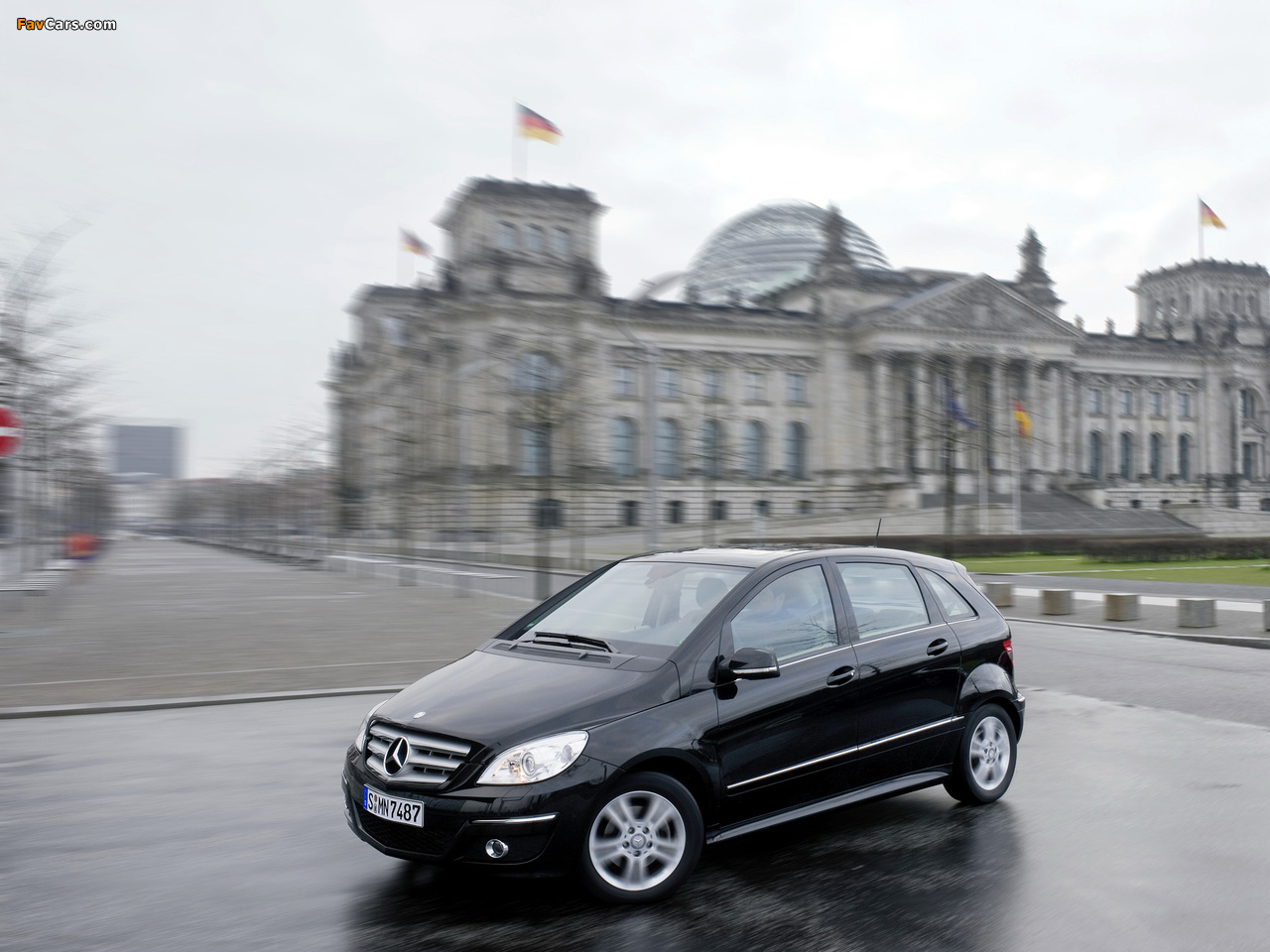 Images of Mercedes-Benz B 200 CDI (W245) 2008–11 (1280 x 960)
