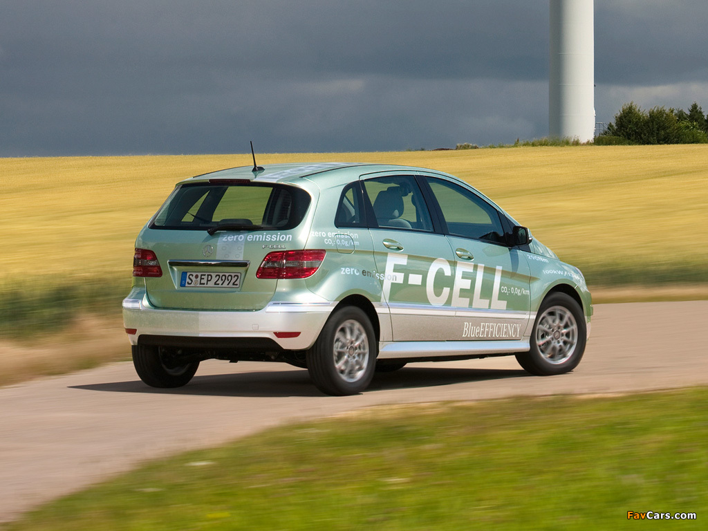 Images of Mercedes-Benz B-Klasse F-Cell (W245) 2010–11 (1024 x 768)