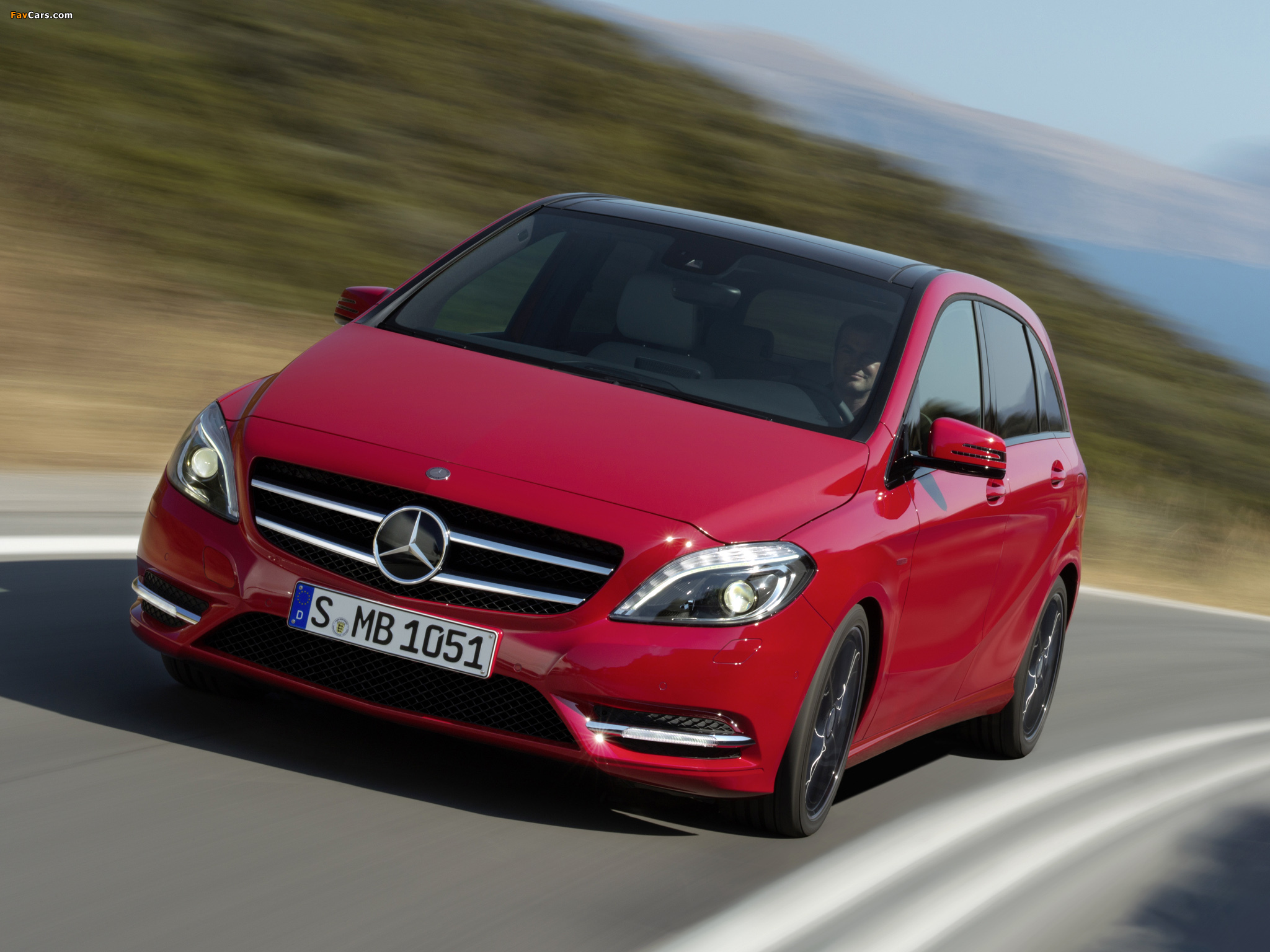 Images of Mercedes-Benz B 200 BlueEfficiency (W246) 2011 (2048 x 1536)