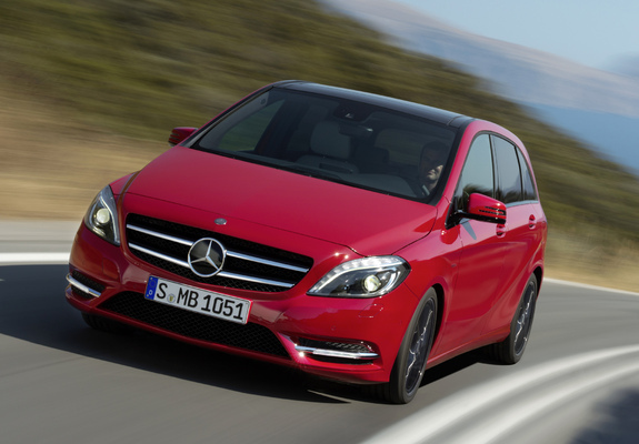 Images of Mercedes-Benz B 200 BlueEfficiency (W246) 2011