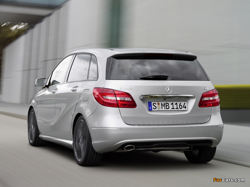 Images of Mercedes-Benz B 200 CDI BlueEfficiency (W246) 2011 (800 x 600)