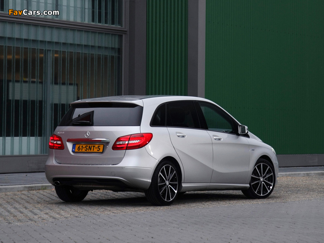 Images of Mercedes-Benz B 180 BlueEfficiency (W246) 2011 (640 x 480)