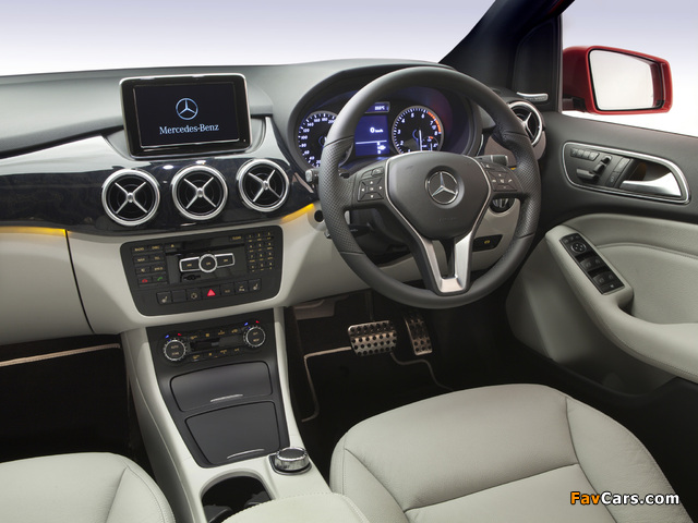 Images of Mercedes-Benz B 200 BlueEfficiency AU-spec (W246) 2011 (640 x 480)
