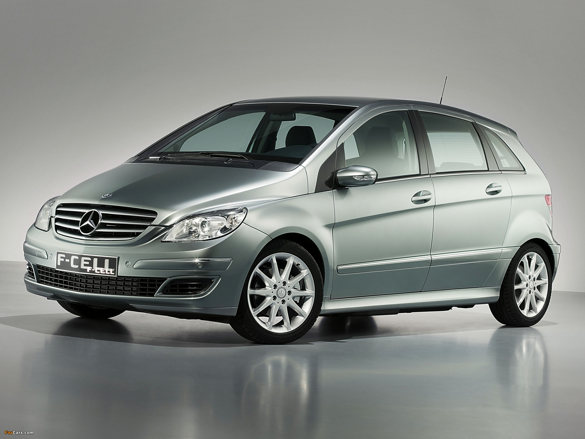 Mercedes-Benz B-Klasse F-Cell (W245) 2010–11 images (2048 x 1536)