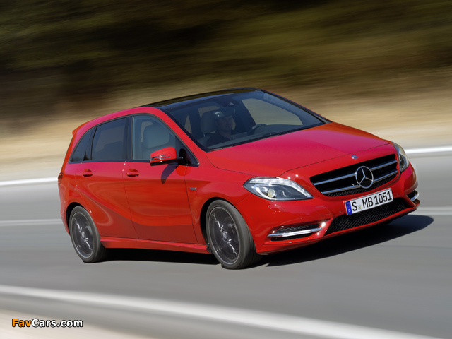 Mercedes-Benz B 200 BlueEfficiency (W246) 2011 images (640 x 480)